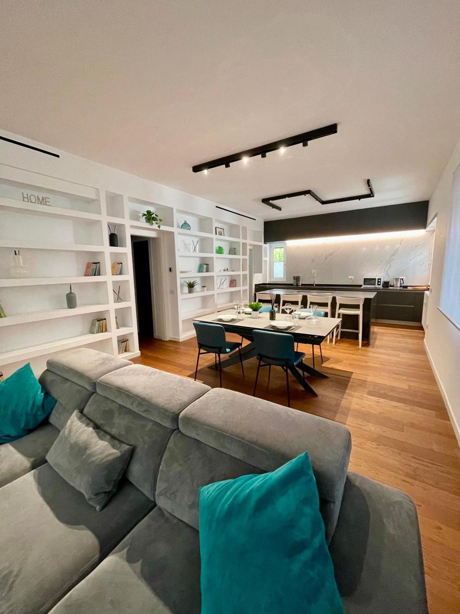 Ada Luxury Rom